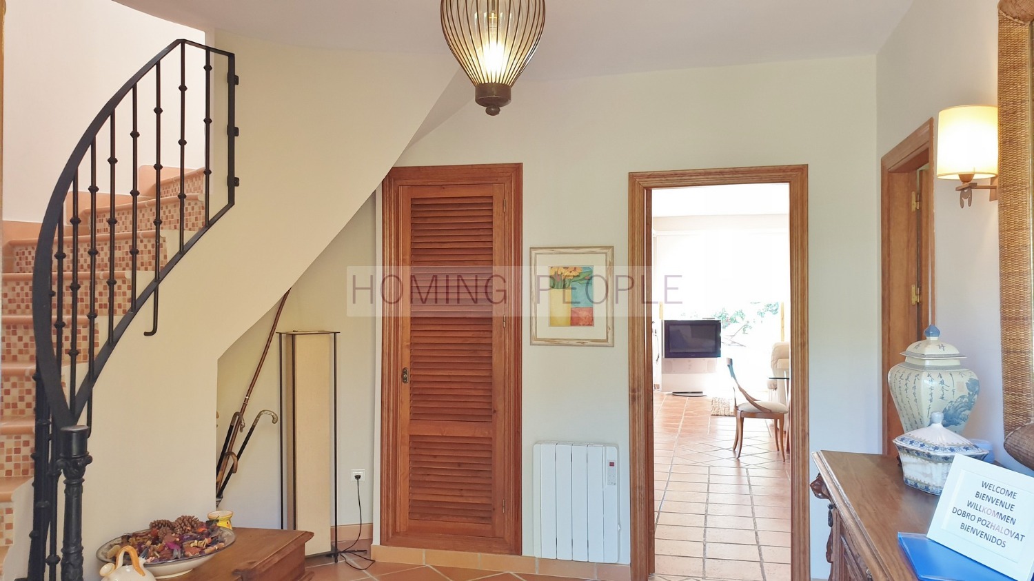VENDIDO_Villa con piscina y vistas al mar, situado en zona residencial muy apreciada