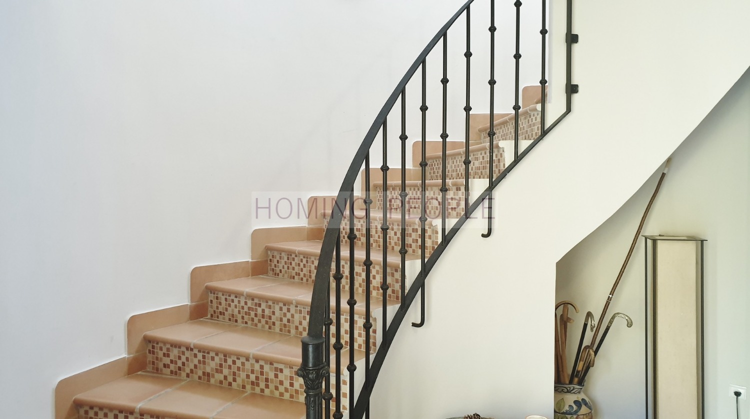 VENDIDO_Villa con piscina y vistas al mar, situado en zona residencial muy apreciada