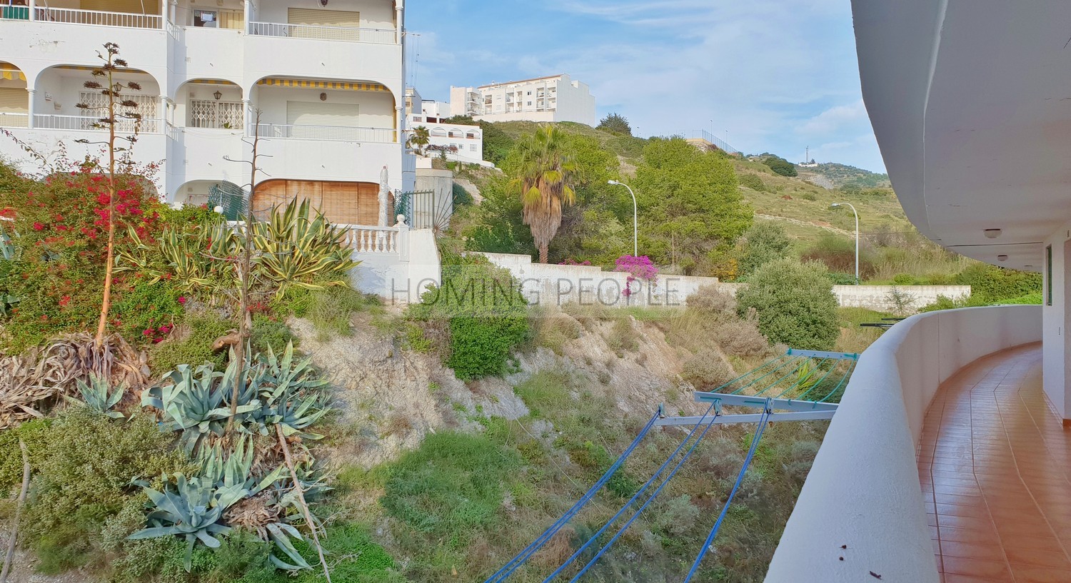 [SOLD]: Great flat with nice terrace & sea views