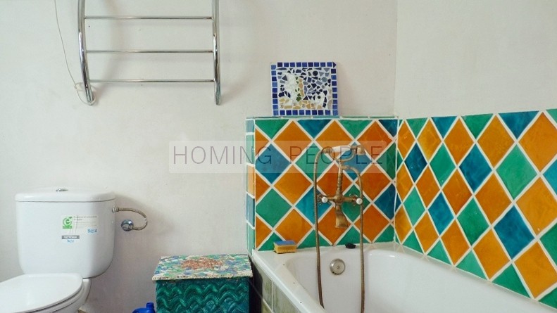 Cortijo con dos casas adosadas a reformar con mucho potencial, entorno natural y aislado bordeando un arroyo