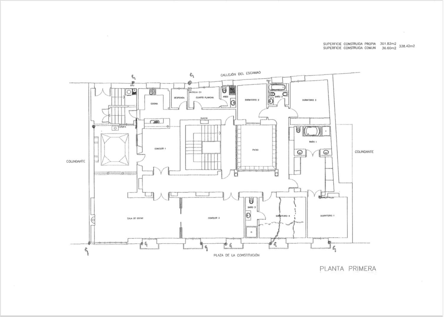 Neo-Renaissance building in Plaza de la Constitución with great investment possibilities