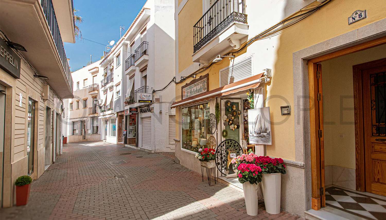 Edificio neorrenacentista en Plaza de la Constitución con grandes posibilidades de inversión